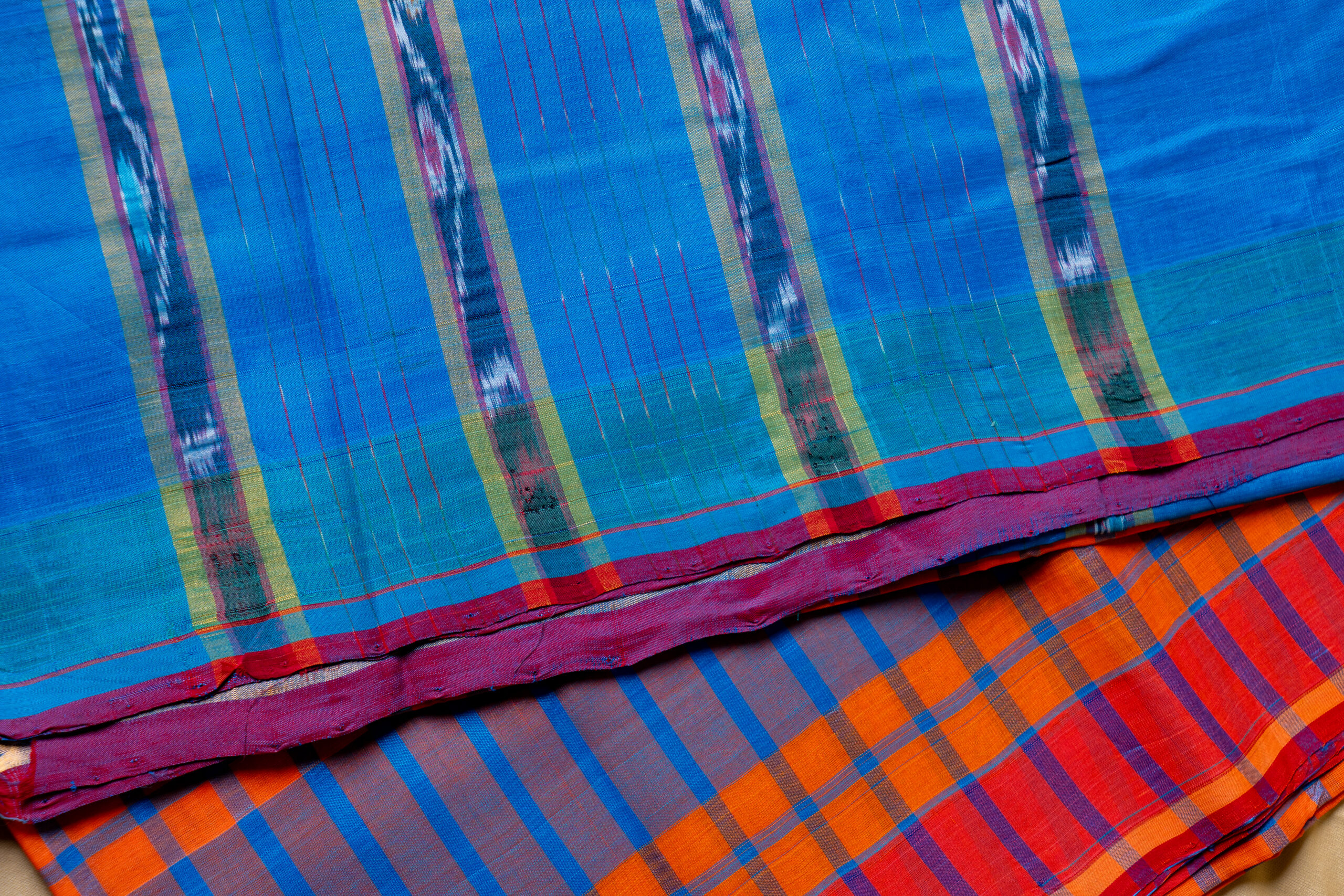 Orange and Sulphate blue Checks Mangalgiri Pattu Saree - Image 4