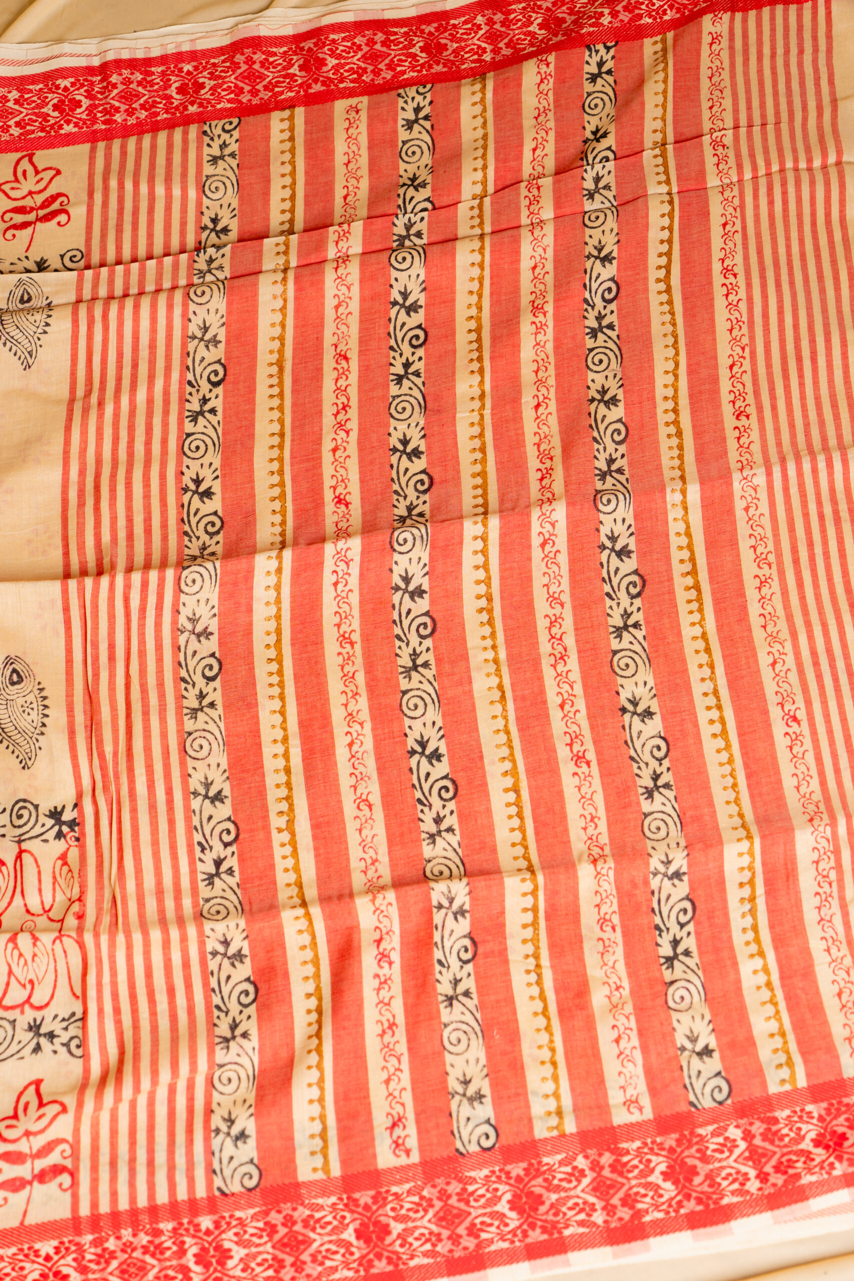 Beige Cotton Baluchari Saree - Image 4